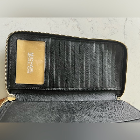 Michael Kors Travel Size Wallet - Picture 5 of 7